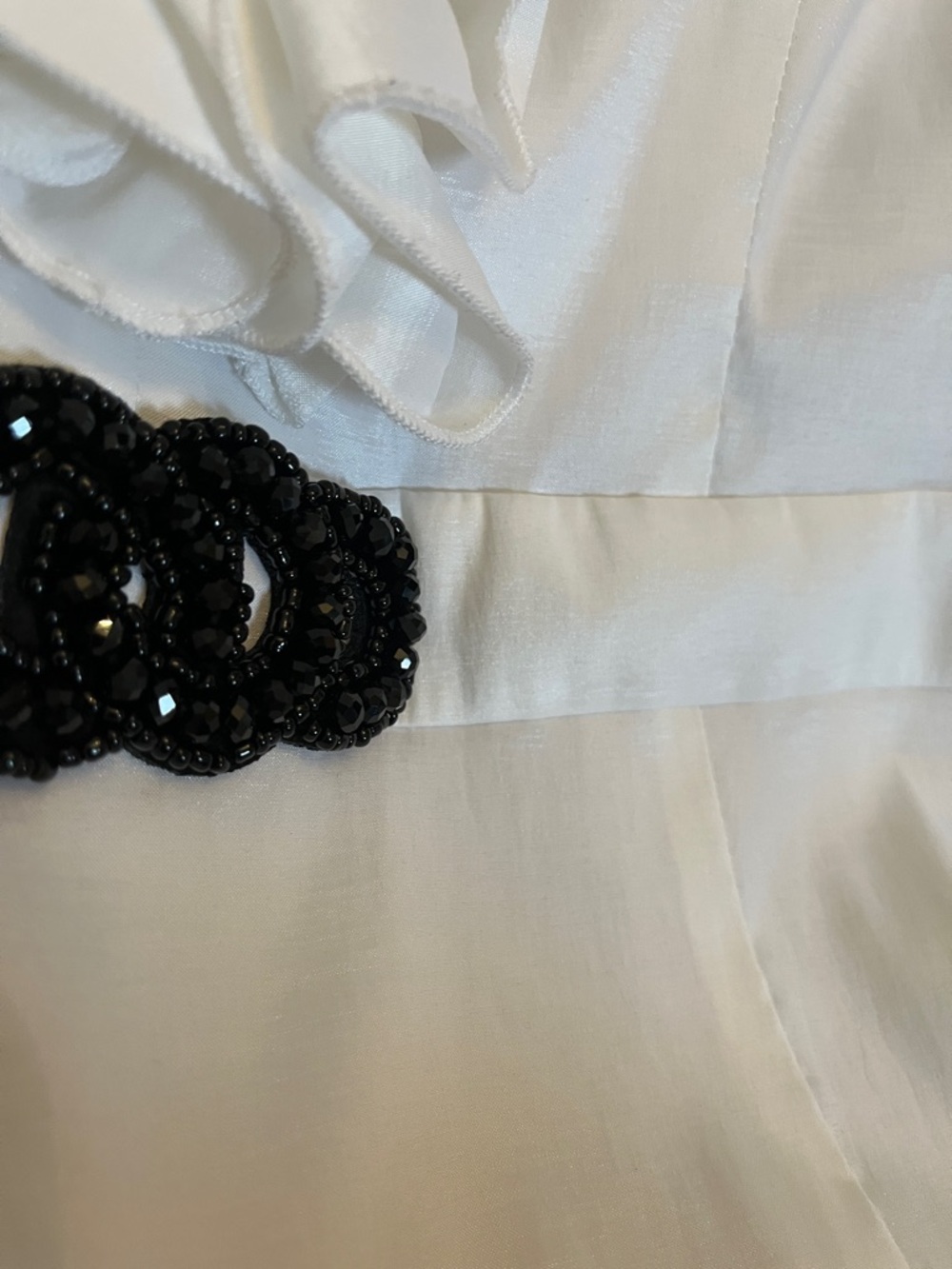 Danny Couture White V- Neck Blouse tiered ruffle collar,black jeweled buckle XL - Picture 12 of 13